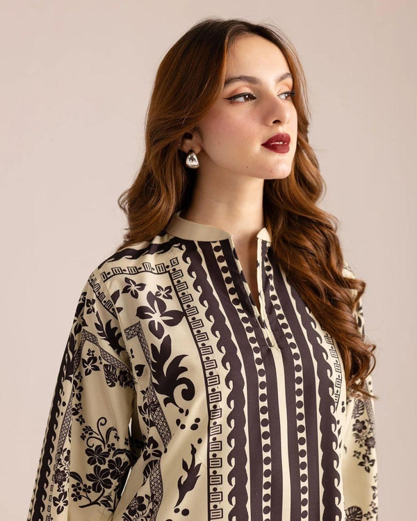 Black Rose – Stitched 2-Piece with Artistic Floral Accents