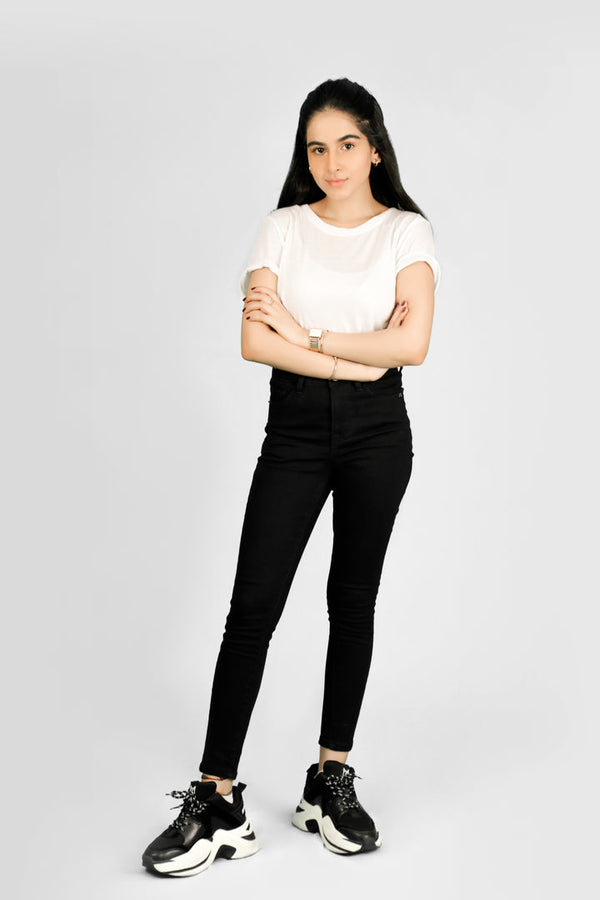 Black Skinny Jean's T-shirt.pk