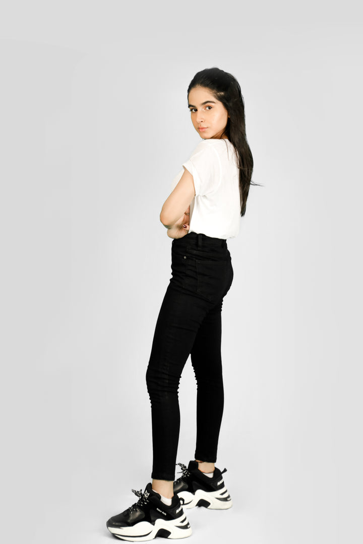 Black Skinny Jean's T-shirt.pk