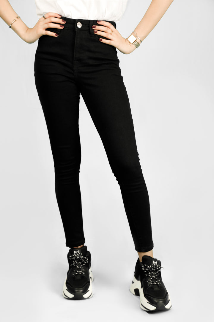 Black Skinny Jean's T-shirt.pk